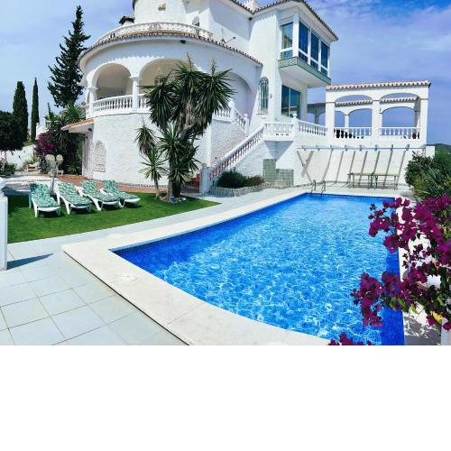 Villa Santa Maria