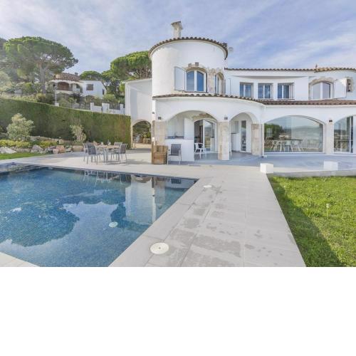 Villa Saramel by Rent Costa Brava