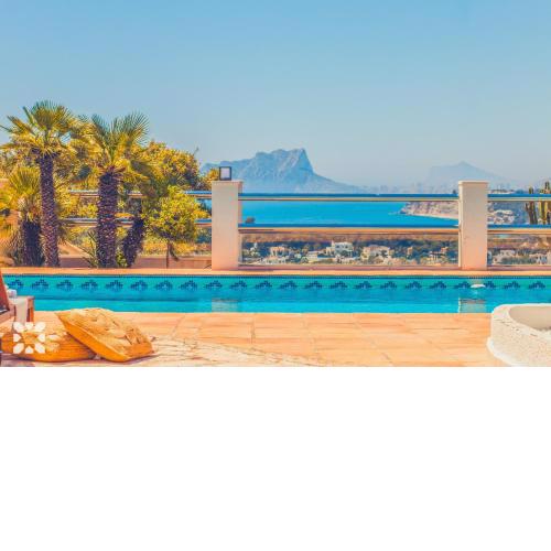 Villa Scarlett by Abahana Villas