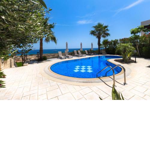 Villa Sea holly Front Line