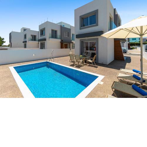 Villa Seabreeze Sofia by Ezoria Villas