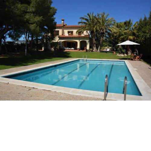 Villa Sitges Colibri at 10 min Walk Beaches - Center City Amaizing Garden Pool XXL Private Tenis Piste
