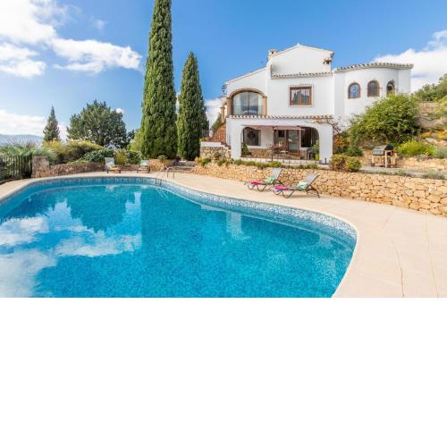 Villa Sol y Luna