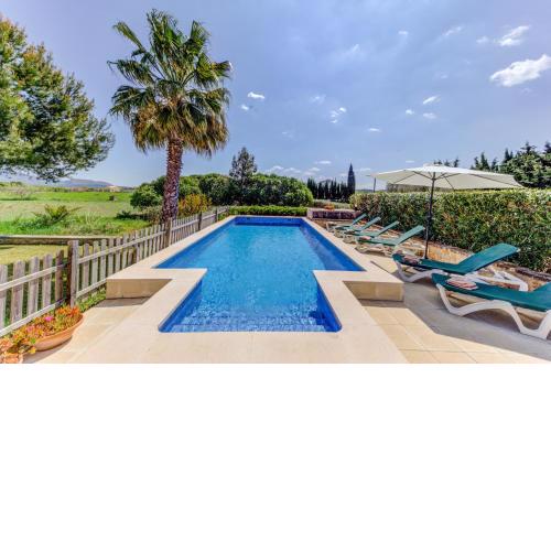 Villa Soler de Baix by Sealand Villas