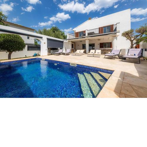 Villa Son Carrio