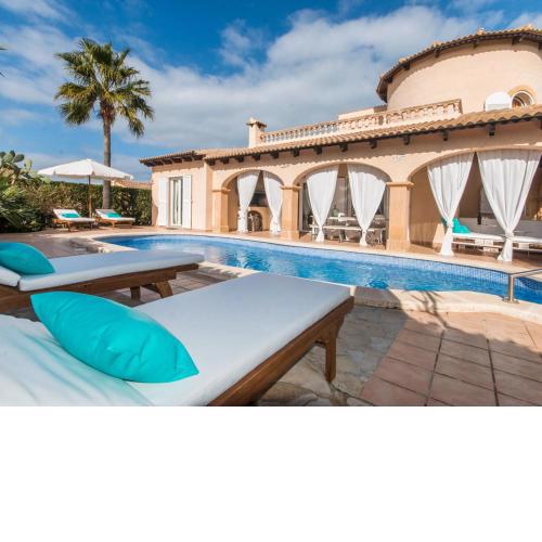 Villa Son Serra, Pool and Chill Out close to the beach
