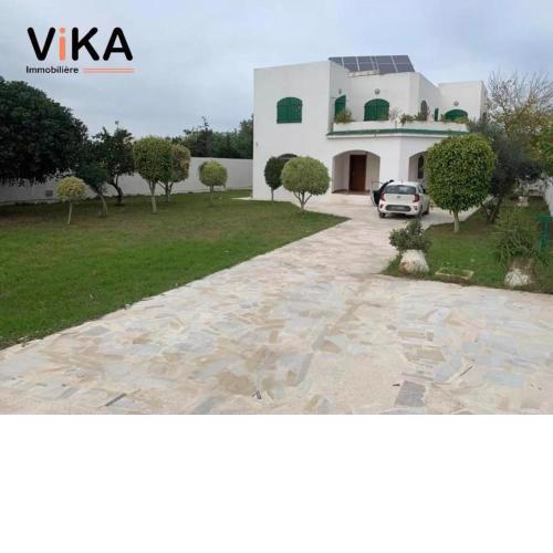 Villa Soukra Avenue Fattouma Bourguiba