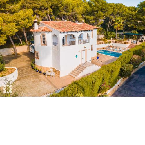 Villa Talaris by Abahana Villas