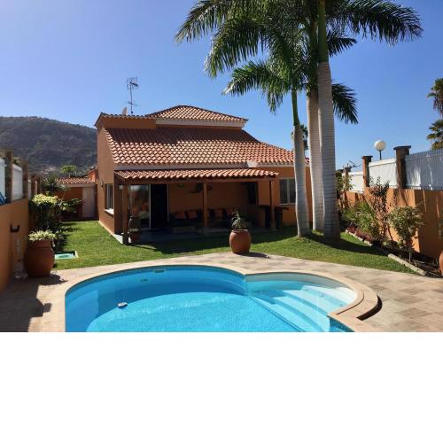 Villa Tauro Country Club
