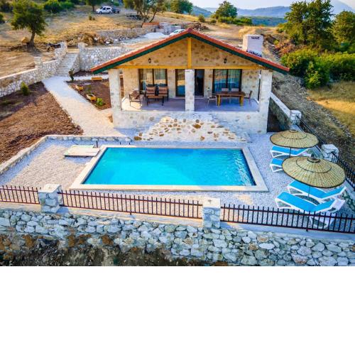 VILLA TERAS