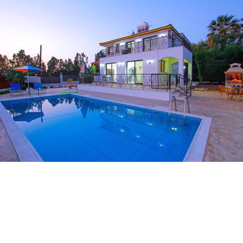 Villa Themis by Villa Plus