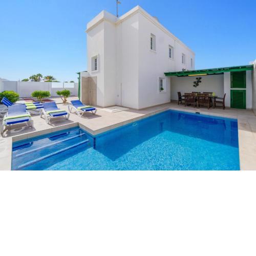 Villa Togio by Villa Plus