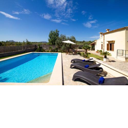 Villa TOLO
