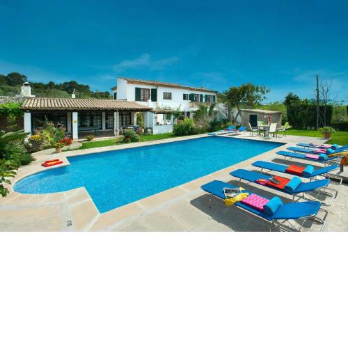 Villa Tomeu Seguinot by Sealand Villas
