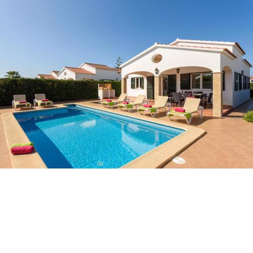 Villa Tonia by Villa Plus