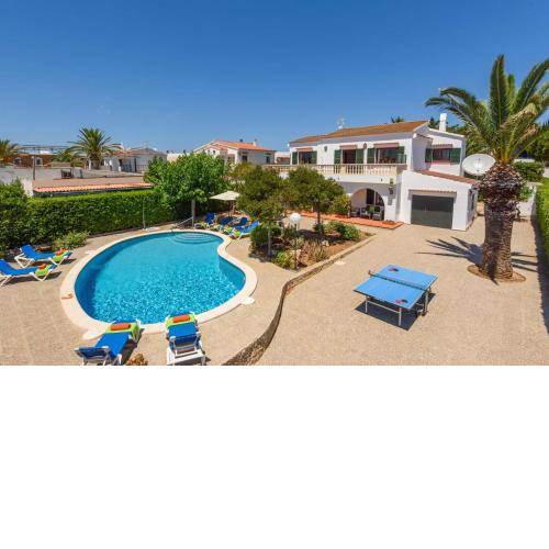 Villa Tres Arcos by Villa Plus