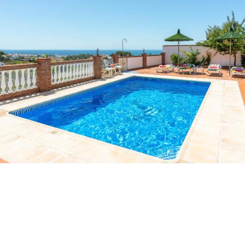 Villa Tres Olivos by Villa Plus