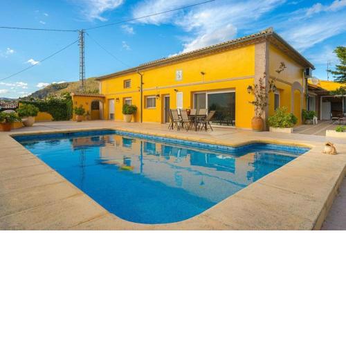 VILLA TROSSOS