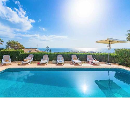 VILLA TURQUESA Confort y vistas al mar