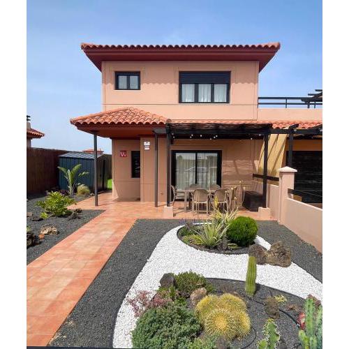 Villa Twins