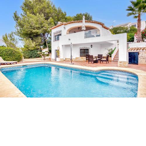 Villa up to 8 sleeps 4 bedrms 2