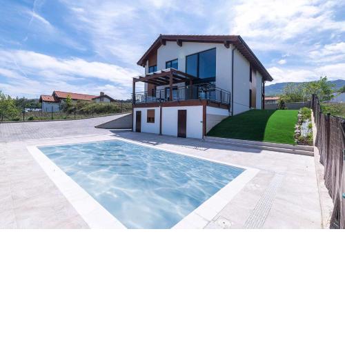 Villa Vacacional La Raizona