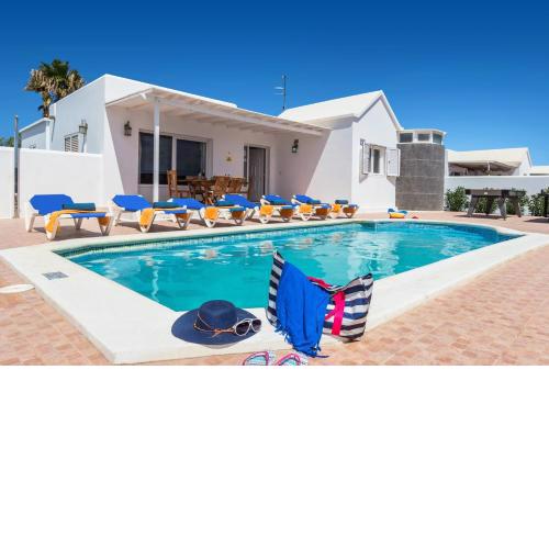 Villa Vesubio by Villa Plus
