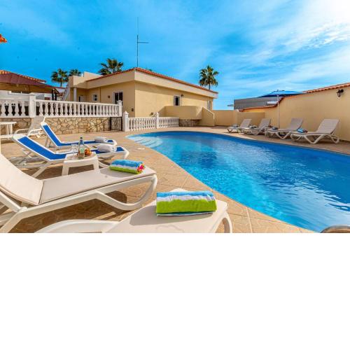 Villa Victoria With Heated Pool
