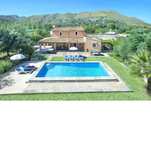 Villa Vinya by Villa Plus