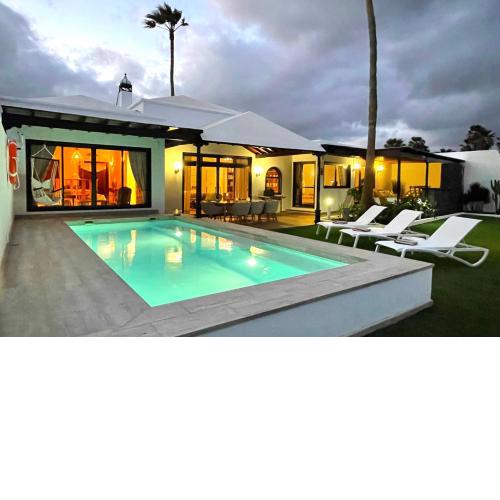Villa Vista del Mar - Oceanfront Luxury with Private Pool