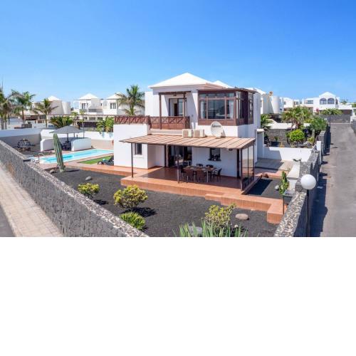 Villa Vista Faro by Villa Plus