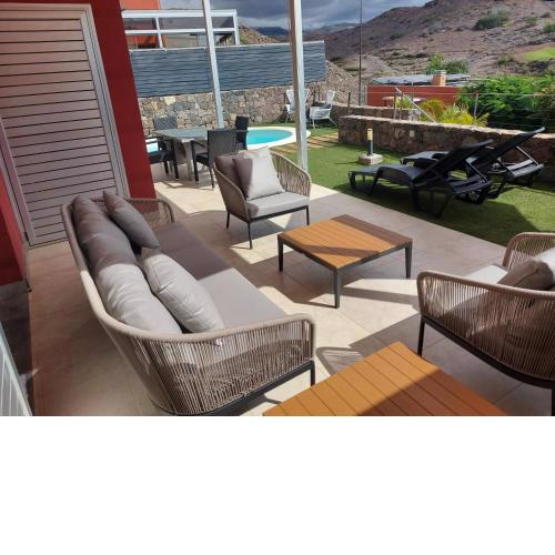 Villa Vista Golf Salobre - Maspalomas self-sufficient with pool heating