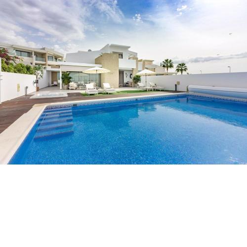 Villa White Whale
