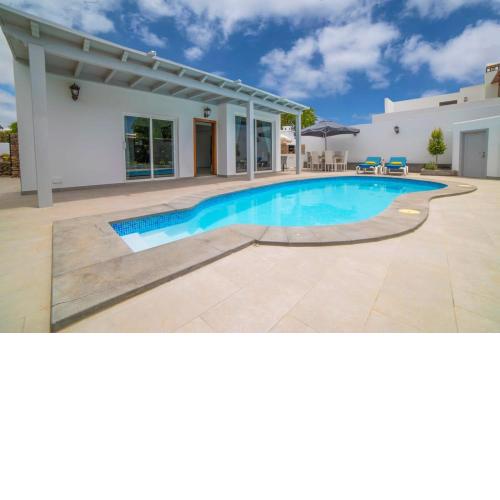 Villa Whitney