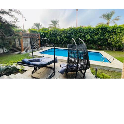 Villa With Private Pool & Garden In Sheikh Zayed