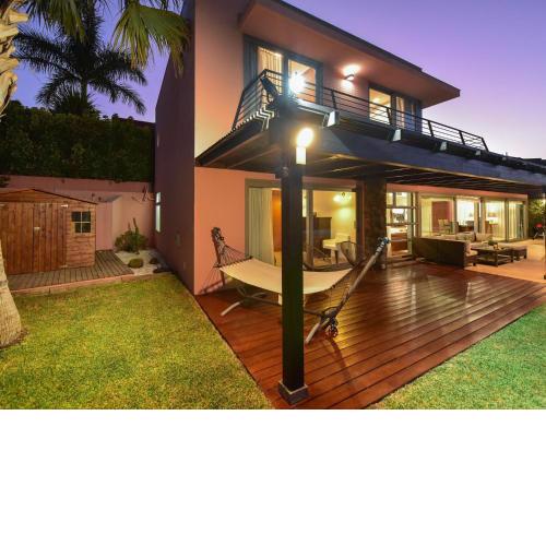 Villa with private pool in the golf resort