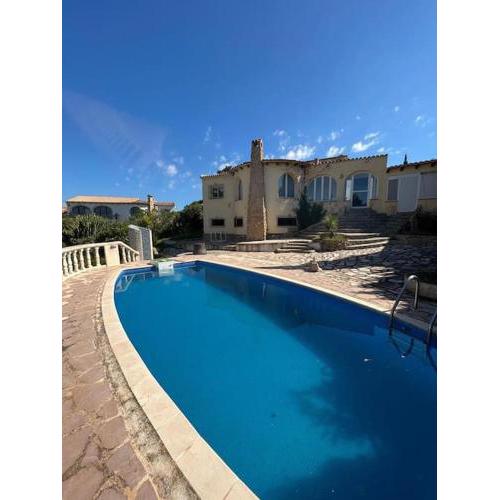 Villa with private pool