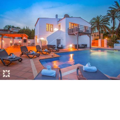 Villa Yelir by Abahana Villas