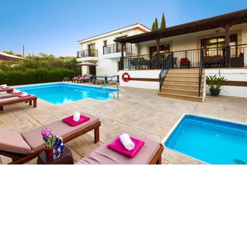 Villa Yiolani by Villa Plus