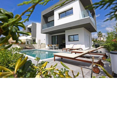 Villa Yria