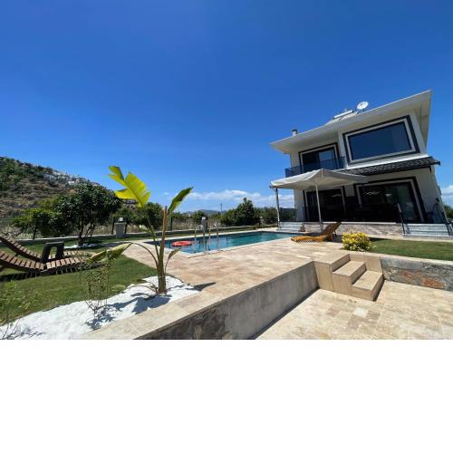 Villalakehouse