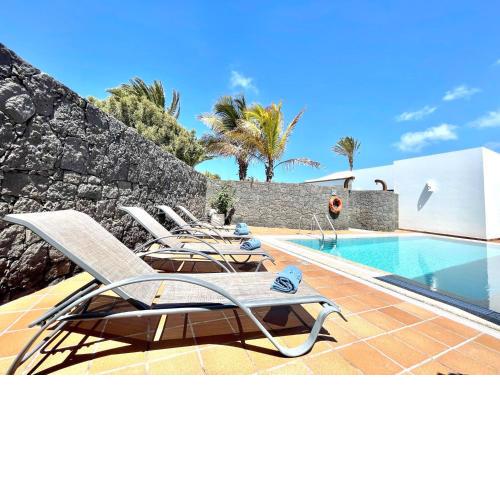 Villas Mamma Mia pool heat Private & Jacuzzi