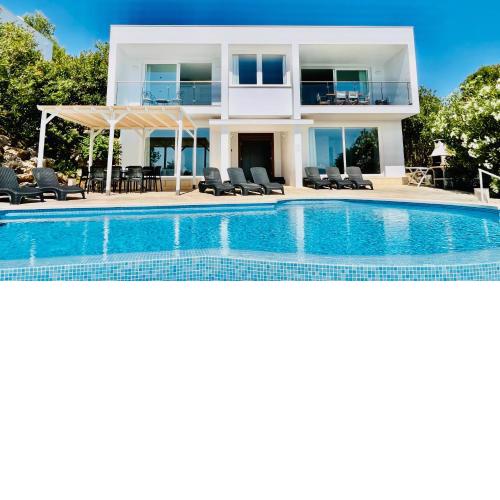 Villas Tin Coves Noves