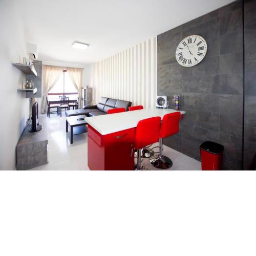 VIP HOLIDAYS Morro Jable Beach & Center 2