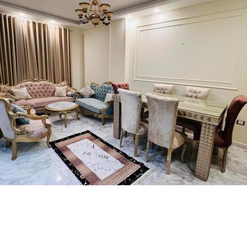 شقة فندقية vip برج رئيسي شارع الغشام مع موقف المنصورة