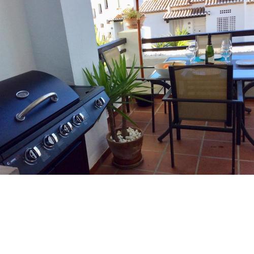 Vista Marina - 2 bedrooms sleeps 4