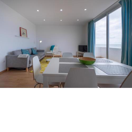 VISTA PLAYA Y MAR - sea view, wifi and AC
