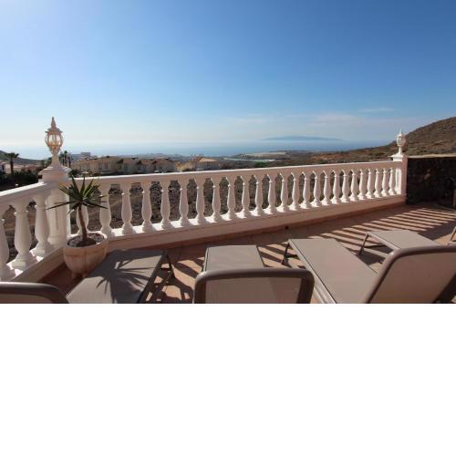 ViVaTenerife - Villa with pool, jacuzzi and sea view