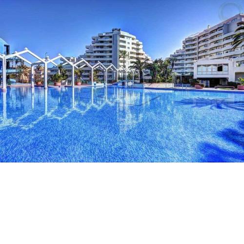 "VIVE BENAL BEACH" estudio 4314 con parque acuático