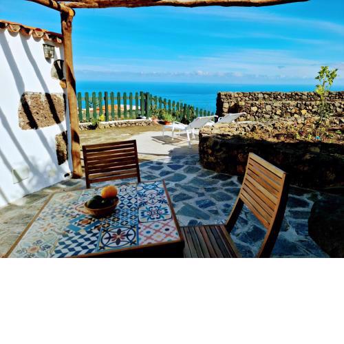 VV Casa Bastina "by henrypole home"